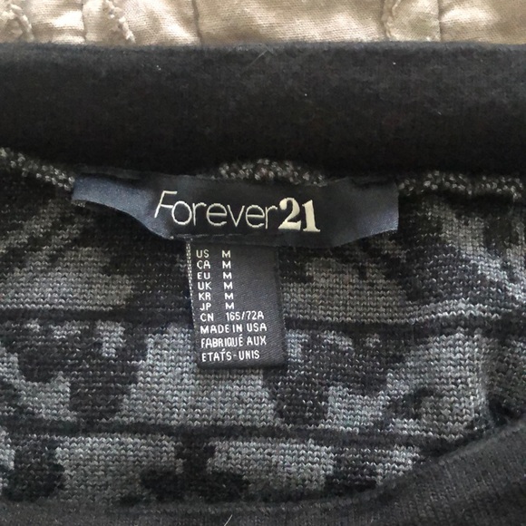 Forever 21 Bodycon Skirt - Picture 3 of 5